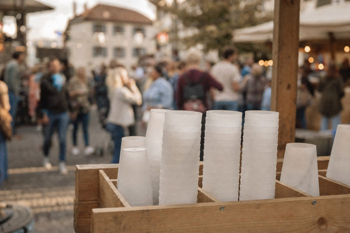 Stand de retour des gobelets réutilisables lors d'une fête